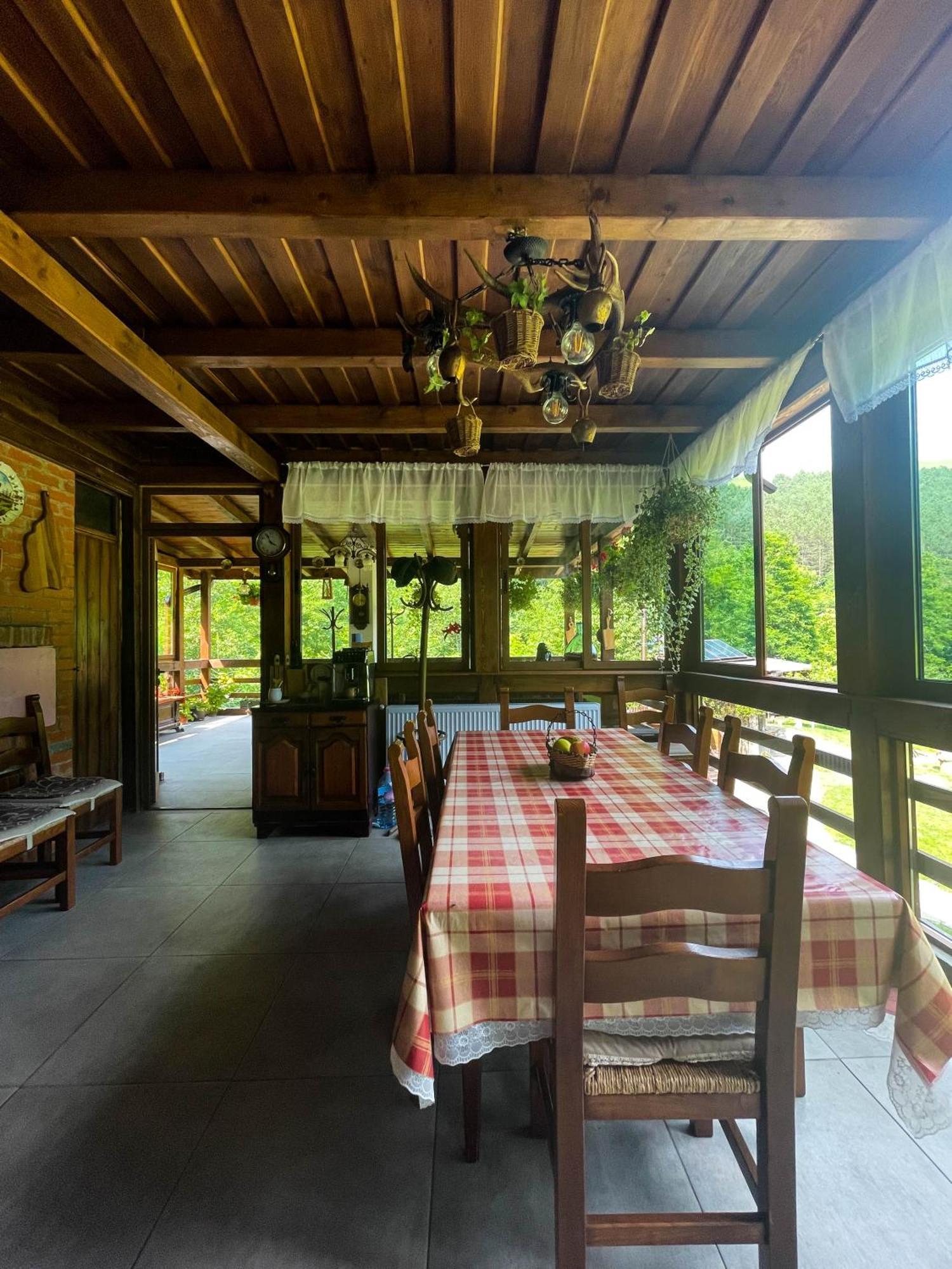Cabana La Domnu' De Pe Vale Villa Aiud Exterior photo